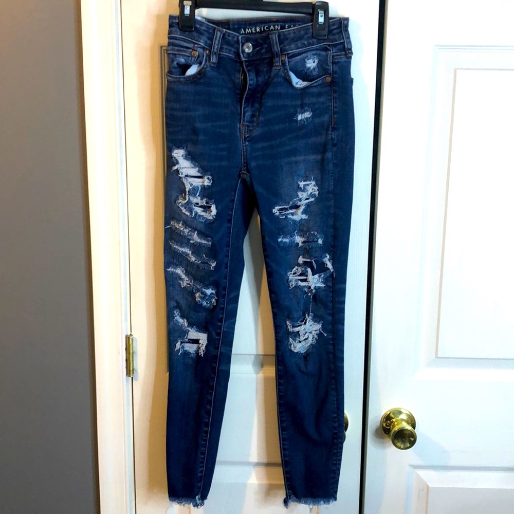 American eagle ripped jeans